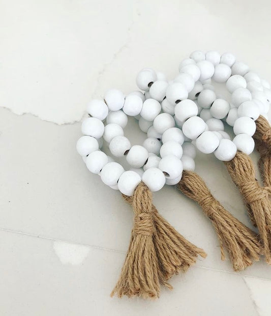 White napkin rings - Tassels